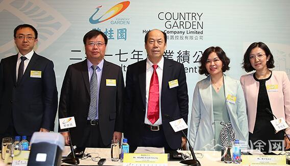 碧桂园杨国强被问何时退休:你看李嘉诚做到多大岁数?